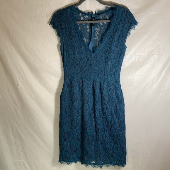 Babaton Blue Floral Lace Dress - Picture 2 of 9